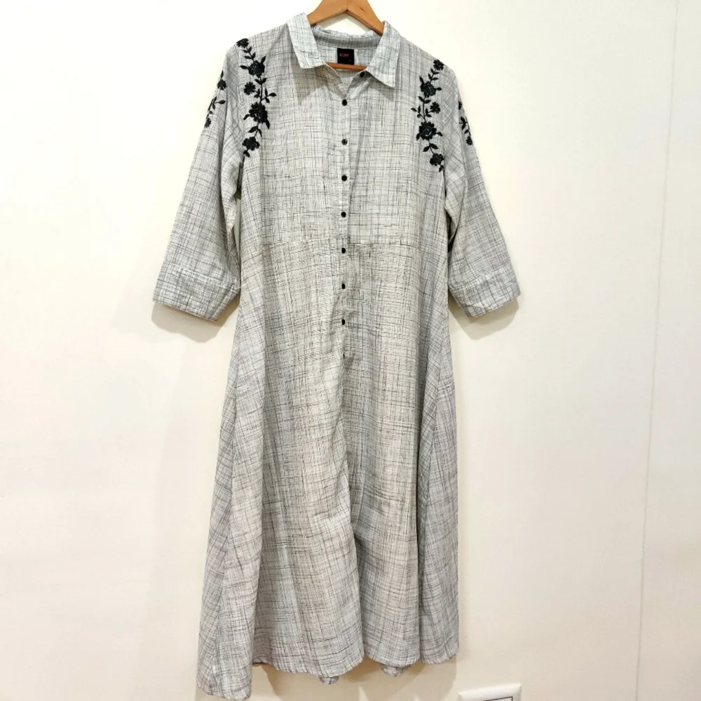(NWOT) Checkered Kurti - Picture 3 of 7